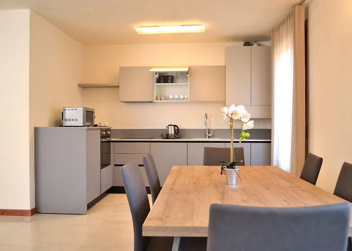 Portico Oscuro Deluxe Apartment - centro città