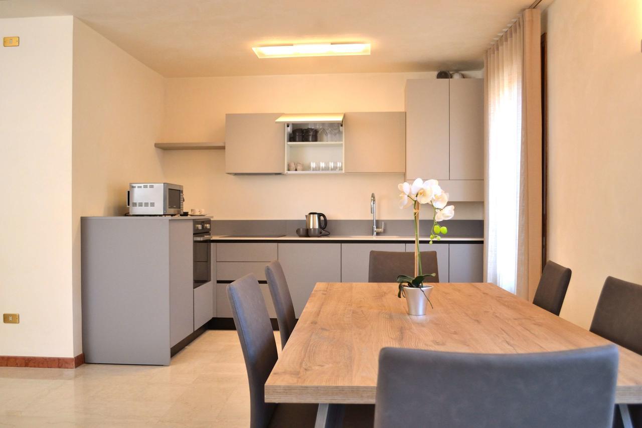 Portico Oscuro Deluxe - Centro Citta Apartment *