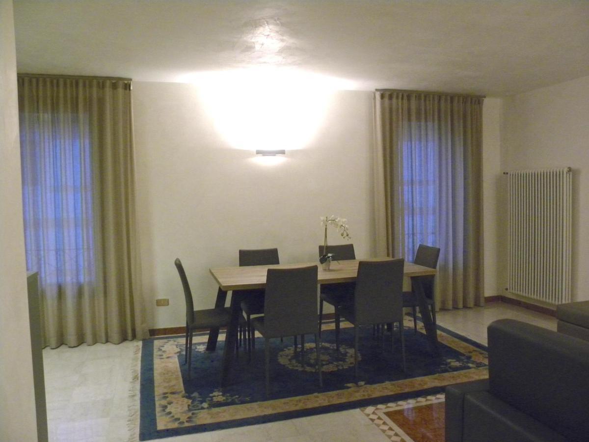 Portico Oscuro Deluxe - Centro Citta Apartment